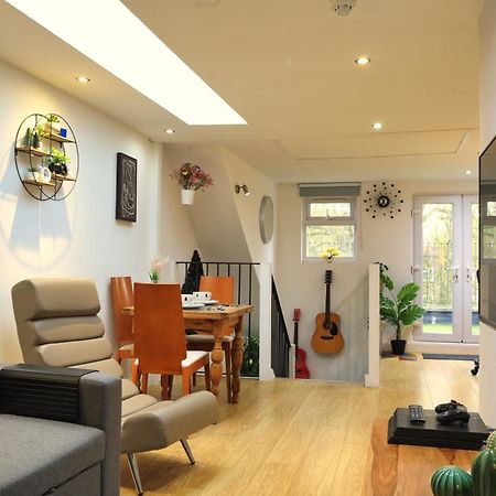 Top Floor Apartment In Islington London Exterior foto
